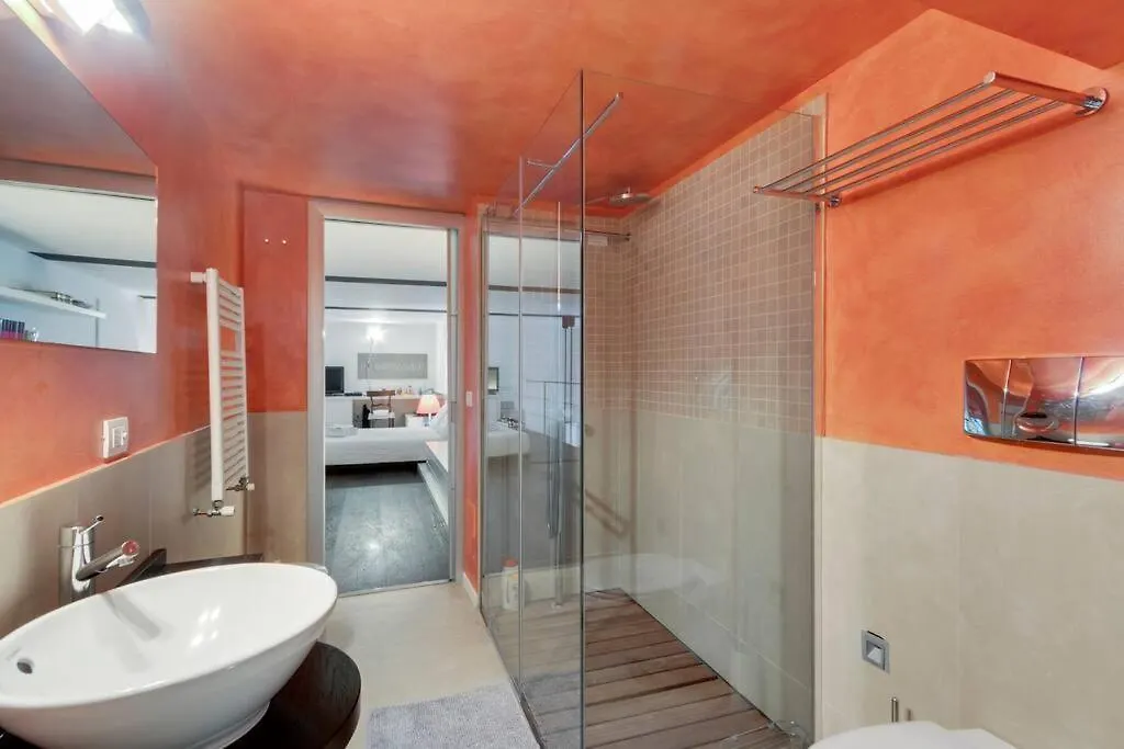 여관 Easylife - Luxury Loft Duomo Centre 호텔 밀라노